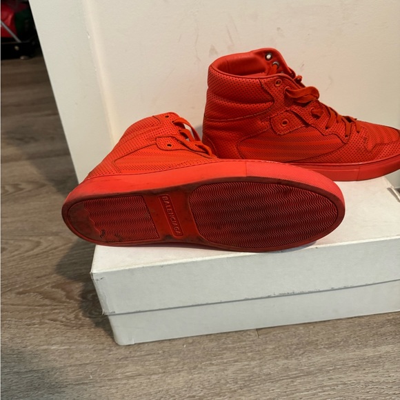BALENCIAGA High Top Perforated Sneaker RED - Picture 7 of 12